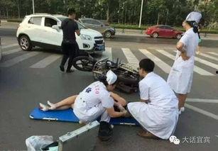 网友爆料车祸新闻,多车相撞，现场惨烈，伤亡情况待公布